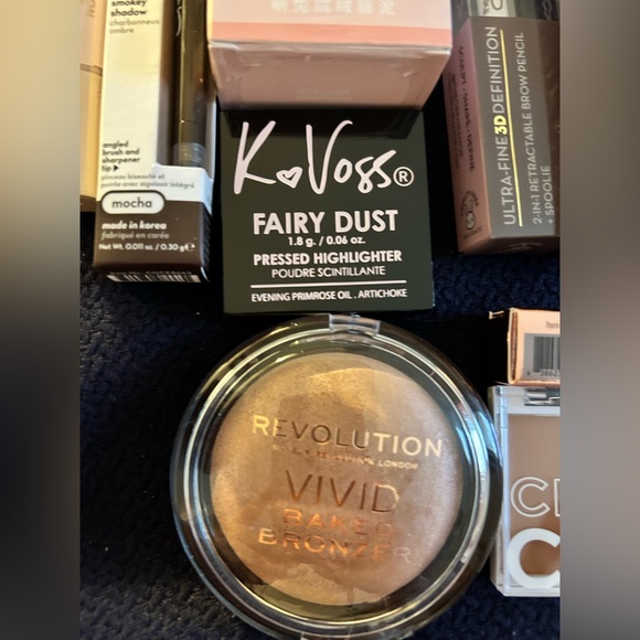 Makeup Bundle S8 - Picture 5 of 11